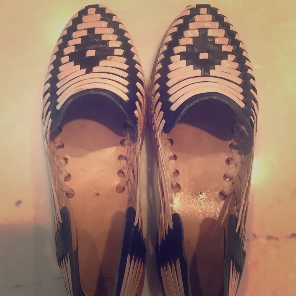 Huarache inspired flats 7.5